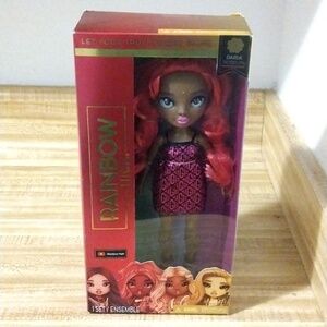 Rainbow High Daria Roselyn Doll NIB